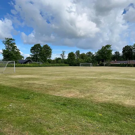 Haervejshallen 1 * Baekke