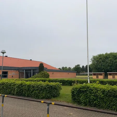 Haervejshallen 1 Campsite Baekke