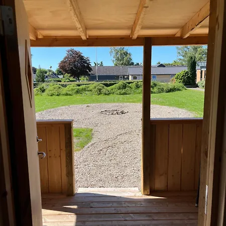 Campingplads Hærvejshallen 1 *